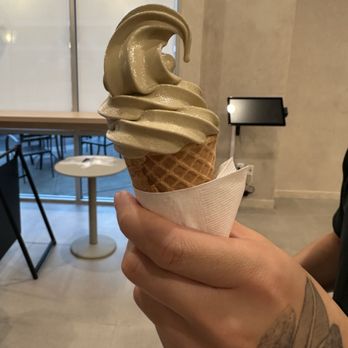 Teazzi Tea Shop - Deep roasted oolong soft serve - Bubble Tea Near Me - Monterey Park, California