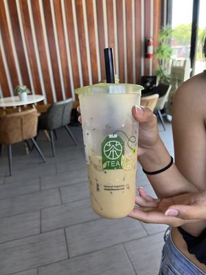 R&B Tea Corona by null
