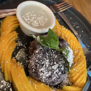 Blai - Mango sticky rice - Thai Near Me - Woodland Hills, California