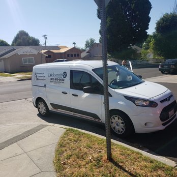 Locksmith SF - San Francisco CA - Ben? And his unorganized vehicle - Keys & Locksmiths Near Me - San Francisco, California