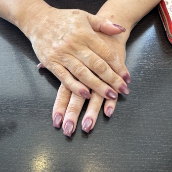 INX Nail Bar - Loving this cat eye look - Nail Salons Near Me - Highland, California