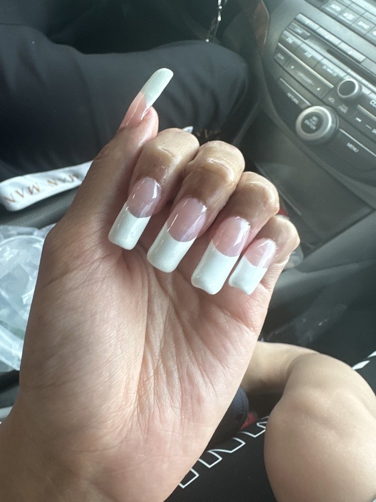 SOPHIE’S NAILS Updated August 2024 16 Reviews 53 Academy St