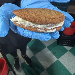 Long Nine Junction - Oatmeal cream pie cookie