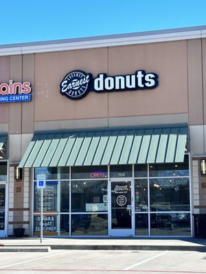 Earnest Donuts by null