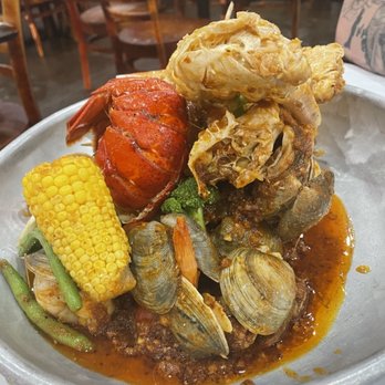 Smashin Crab - The Cast Net with Snow crab - Cajun/Creole Near Me - San Antonio, Texas