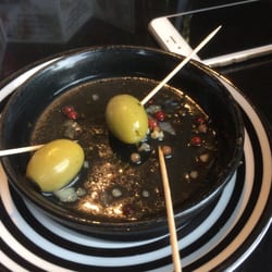 Pizza Express - Olives appetiser - weird aftertaste!