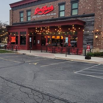 Giordano's - Very well lit easy to see right off of meacham Road good size parking lot. - Pizza Near Me - Schaumburg, Illinois