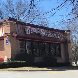 Wendy's - Wendy's of Maynard -- 117 Powder Mill Road / Route 62, Maynard              Storefront