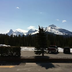 The Crossing Gift Shop - View from parking lot