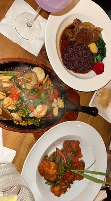 Sakhuu Thai Plano by null