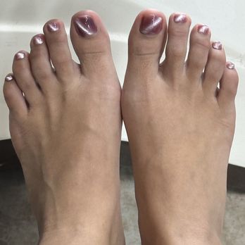 Luxe Nails and Spa - Nail Salons Near Me - Eugene, Oregon