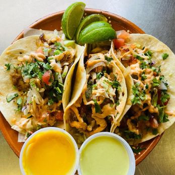 Lulu's Taqueria - Tilapia Tacos - Food Trucks Near Me - Springdale, Arkansas Lulu's Taqueria - Tilapia Tacos - Food Trucks Near Me - Springdale, Arkansas