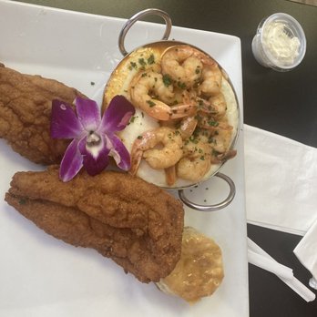 Queen’s Delight Cafe - Fried fish and shrimp and grits with biscuit - Cafes Near Me - Bridgeport, Connecticut