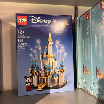 Lego - Toy Stores Near Me - Lake Buena Vista, Florida