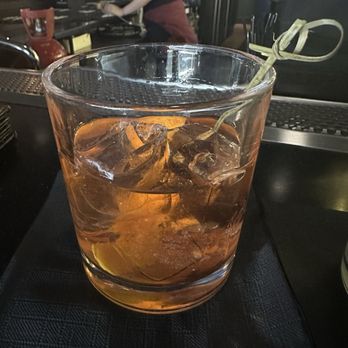 Butler's Easy - Cocktail Bars Near Me - Phoenix, Arizona Butler's Easy - Cocktail Bars Near Me - Phoenix, Arizona