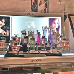 Dillard's
