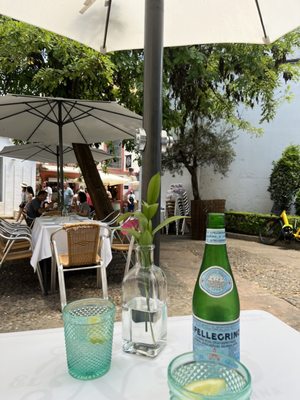Taberna El Nº10 by null