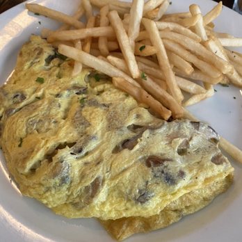 CAFE UN DEUX TROIS - Updated April 2024 - 527 Photos & 739 Reviews