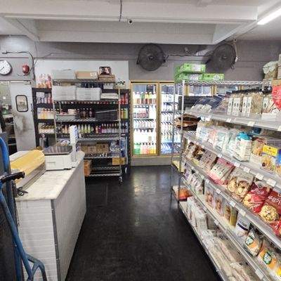 EM Deli Catering by null