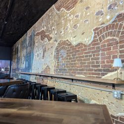 The 1906 Wine Bar & Pub