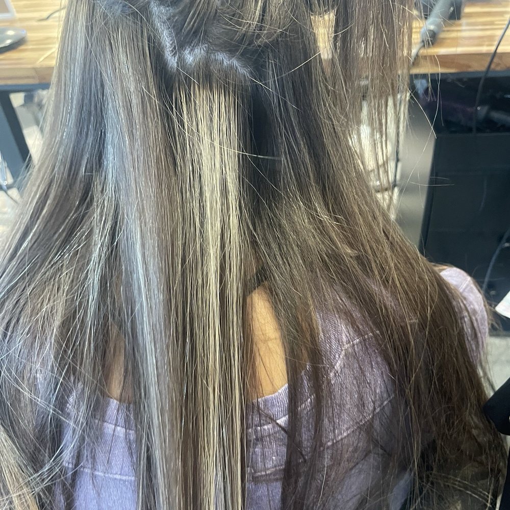 Before photo to correct highlight job. Before photo to correct highlight job.