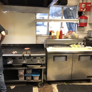 Bubba's Texas Burger Shack - That's my burger on that grill ! - Burgers Near Me - Houston, Texas