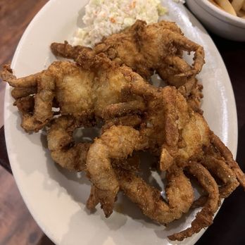 Beck's Restaurant - Soft shell crab - Seafood Near Me - Calabash, North Carolina