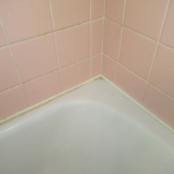 Hastings Express Inn - Mold on tub - Hotels Near Me - Hastings, Nebraska Hastings Express Inn - Mold on tub - Hotels Near Me - Hastings, Nebraska