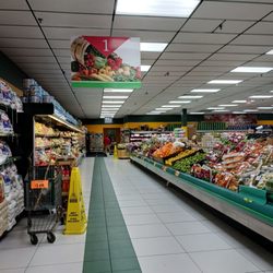 Fancy Fruit & Produce - Very clean aisles