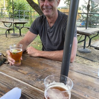 Stellers Jay Cafe - Tapas Bars Near Me - Blairsden, California