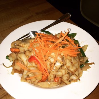 Ma Now Thai Kitchen - Spicy Chicken Noodle Bowl - Thai Near Me - Coquitlam, British Columbia