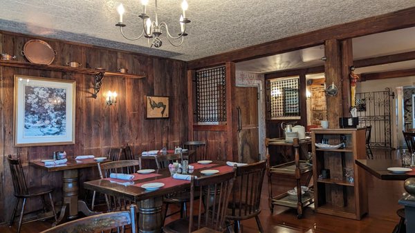 The Hopkins Inn & Restaurant by null