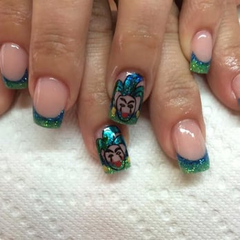 Bertica Nails Salon - Nail Salons Near Me - Hialeah, Florida