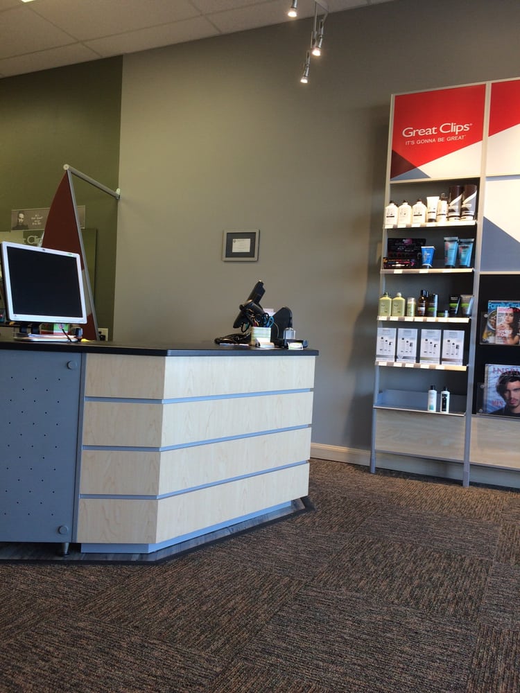 GREAT CLIPS Updated October 2024 2155 N Main St, Bluffton, Indiana