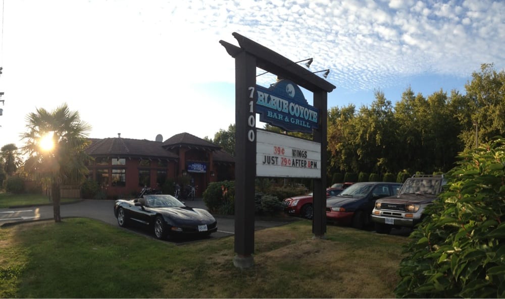 Bleue Coyote Bar & Grill Logo