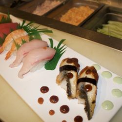 California Roll N Sushi - Combo B