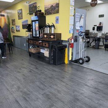 Desert Sun Bagel - I found the interior a little sparse/open and a bit gloomy with the gray flooring - Bagels Near Me - Reno, Nevada Desert Sun Bagel - I found the interior a little sparse/open and a bit gloomy with the gray flooring - Bagels Near Me - Reno, Nevada