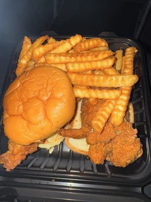 Jojo’s Hot Chicken by null