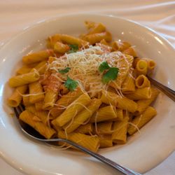 Maggiano's Little Italy - Rigatoni Alla Vodka