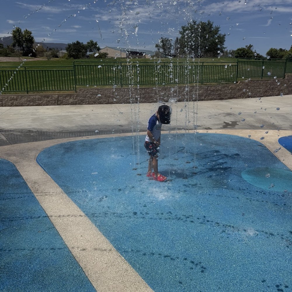 Citrus Community Park - Splash pad - Parks Near Me - Corona, California