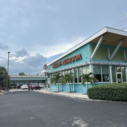 Mellow Mushroom Sarasota - Mellow Mushroom from the road (look for the purple sign)