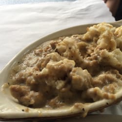 Donnie's Restaurant - Disgusting couldn't even taste the biscuit ! Very rude owners and waitress