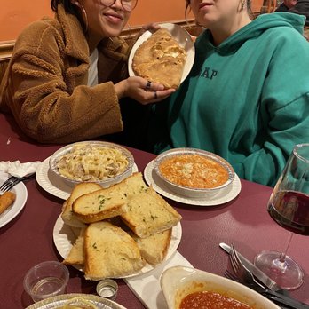 De Luca's Restaurant - Pictured: Fettuccine Alfredo Gnocchi Spaghetti Cheese Calzone - Pizza Near Me - San Diego, California De Luca's Restaurant - Pictured: Fettuccine Alfredo Gnocchi Spaghetti Cheese Calzone - Pizza Near Me - San Diego, California