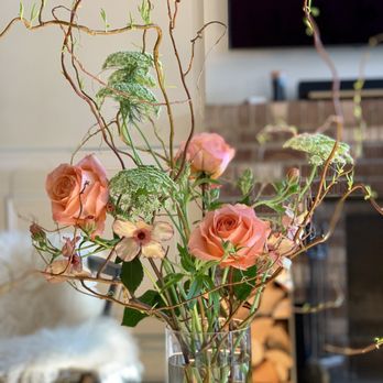 Zuzu's Petals - Go to ZuZu's with a specific vision and they can pull off beautiful things at a reasonable price. I love this shop. - Florists Near Me - Brooklyn, New York Zuzu's Petals - Go to ZuZu's with a specific vision and they can pull off beautiful things at a reasonable price. I love this shop. - Florists Near Me - Brooklyn, New York