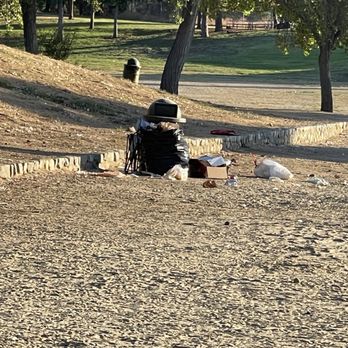 Castaic Lake - Trash before 10 AM - Lakes Near Me - Santa Clarita, California Castaic Lake - Trash before 10 AM - Lakes Near Me - Santa Clarita, California