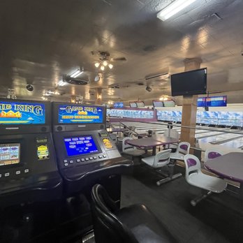 High Sierra Lanes - Gambling machines - Bowling Near Me - Reno, Nevada