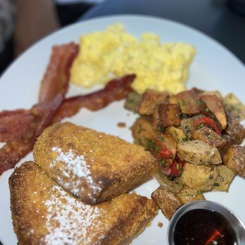 Circa at The Boro - New American Near Me - Tysons, Virginia