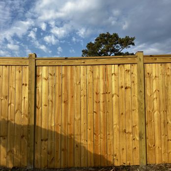 Heartwood Fence - Fences & Gates Near Me - Roanoke, Virginia Heartwood Fence - Fences & Gates Near Me - Roanoke, Virginia