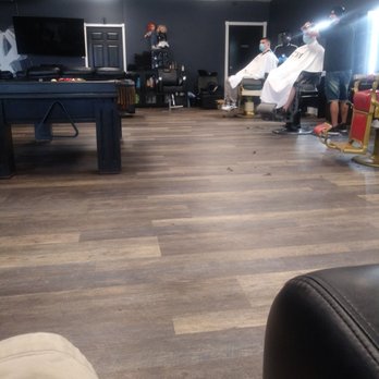 Barber Lounge - Barbers Near Me - Shorewood, Illinois