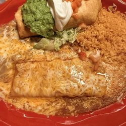 Los Dos Amigos Hacienda - Combination Plate